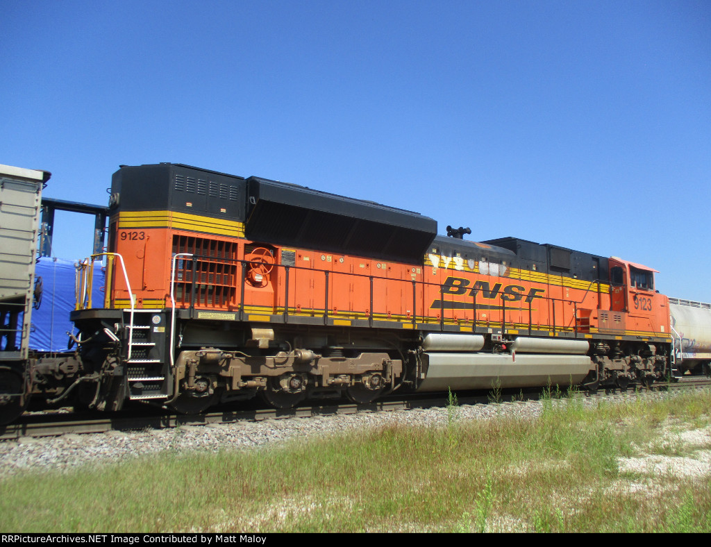 BNSF 9123